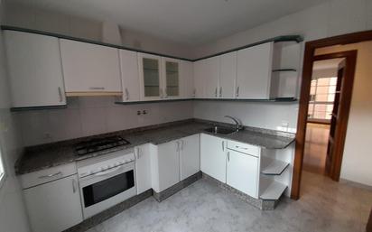 Cuina de Apartament en venda en Ponferrada amb Calefacció i Traster