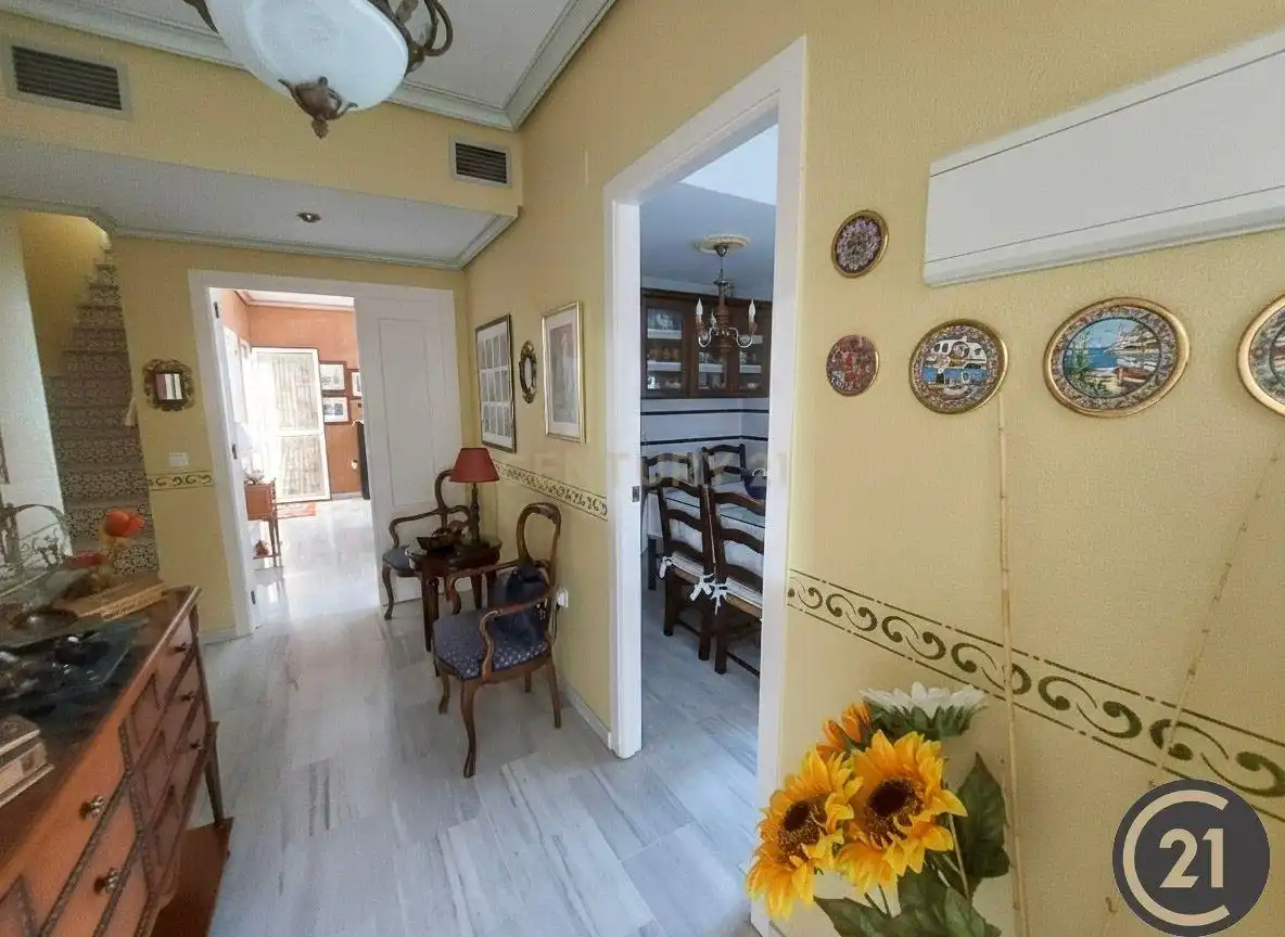 Casa o xalet en venda en Espartinas amb Aire condicionat, Jardí privat i Traster