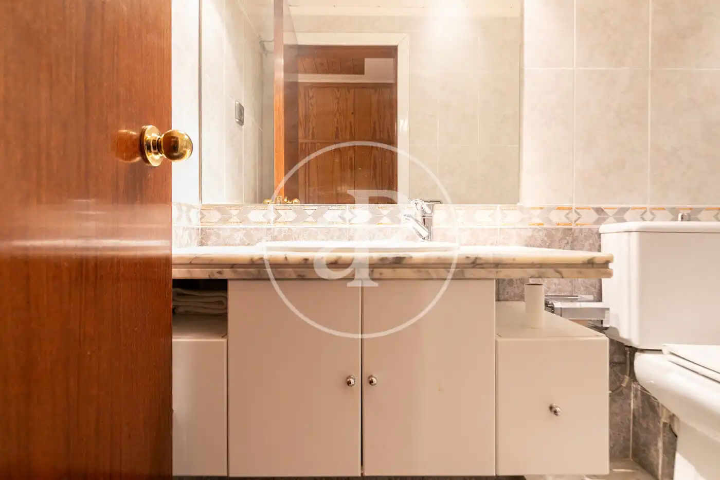 Baño de Piso en venta en Barcelona con Aire acondicionado, Calefacción y Balcón