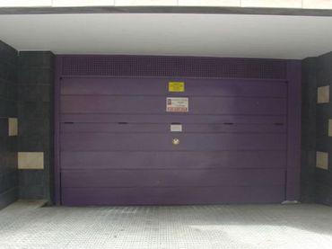 Motorradstellplatz zur Miete in Calle Anselm Clave 36