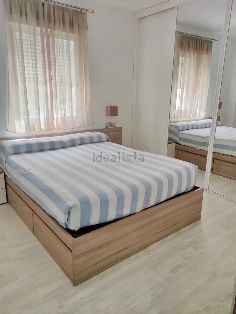 Schlafzimmer von Wohnung zur Miete in Cáceres mit Klimaanlage, Heizung und Terrasse