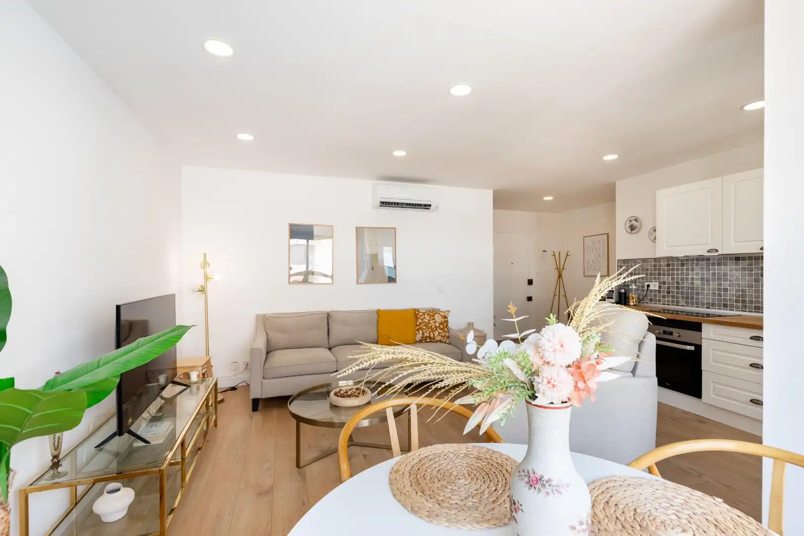 Sala de estar de Apartamento en venta en  Palma de Mallorca con Aire acondicionado, Calefacción y Amueblado