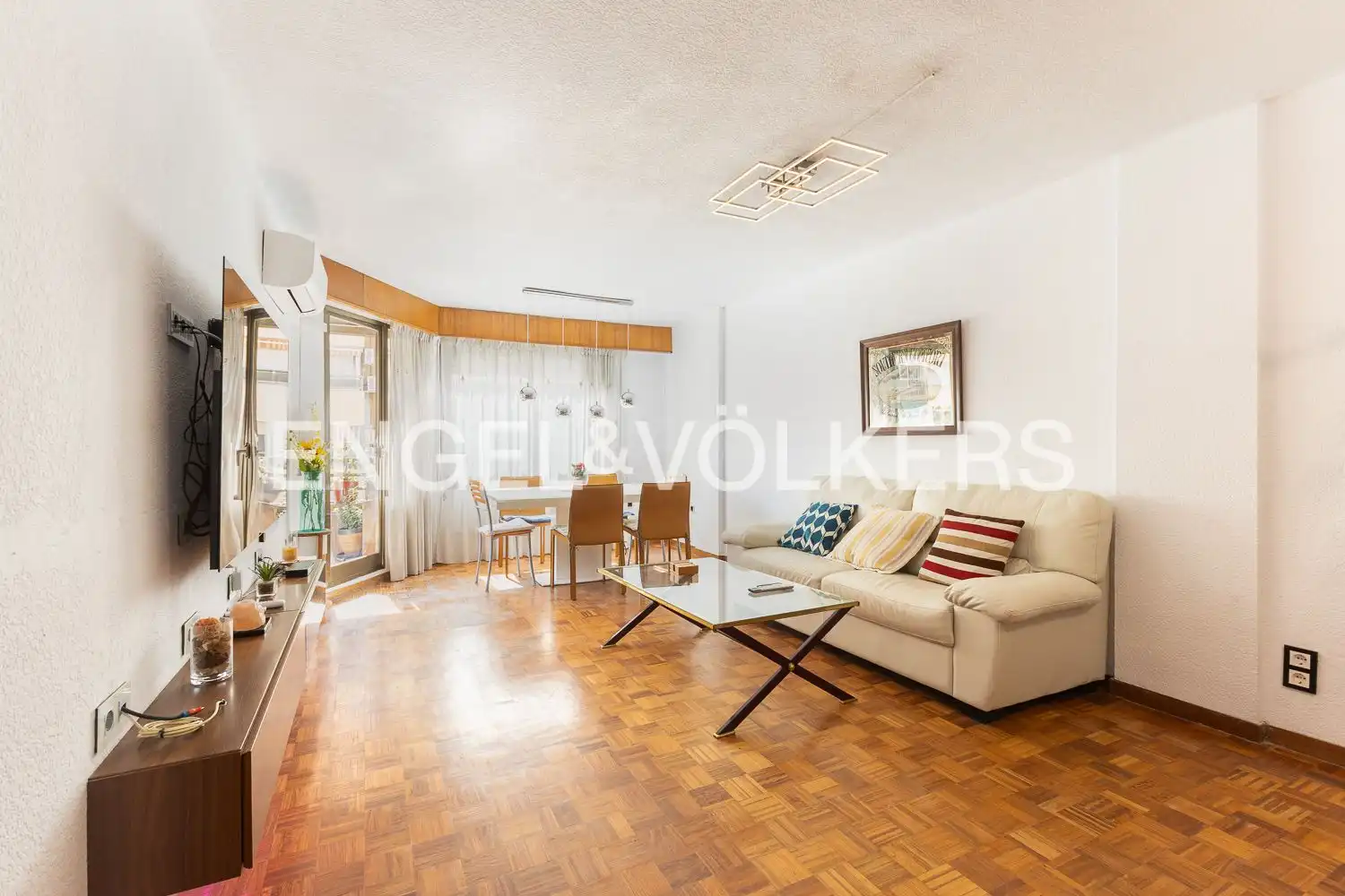 Sala de estar de Piso de alquiler en Valencia con Aire acondicionado, Calefacción y Parquet