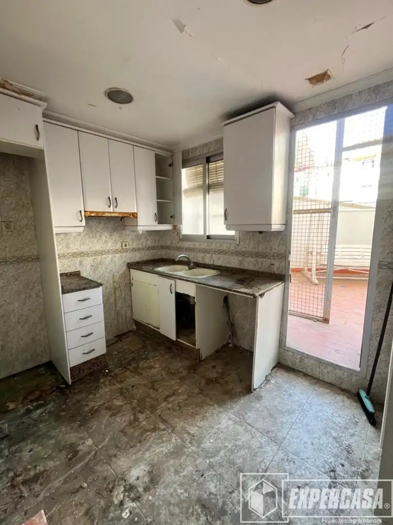 Cocina de Piso en venta en Valencia con Terraza
