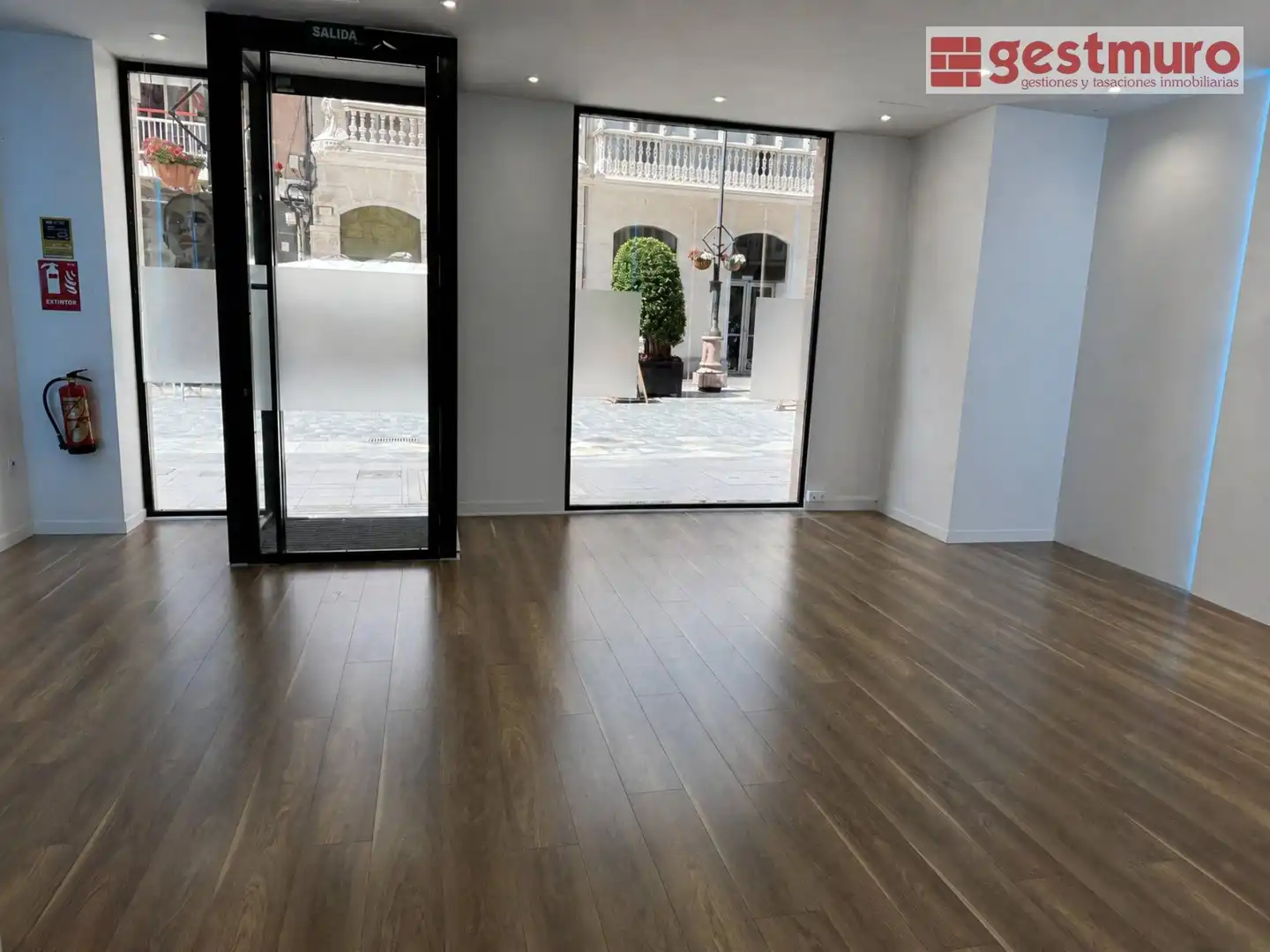 Local comercial de lloguer a Cartagena ciudad