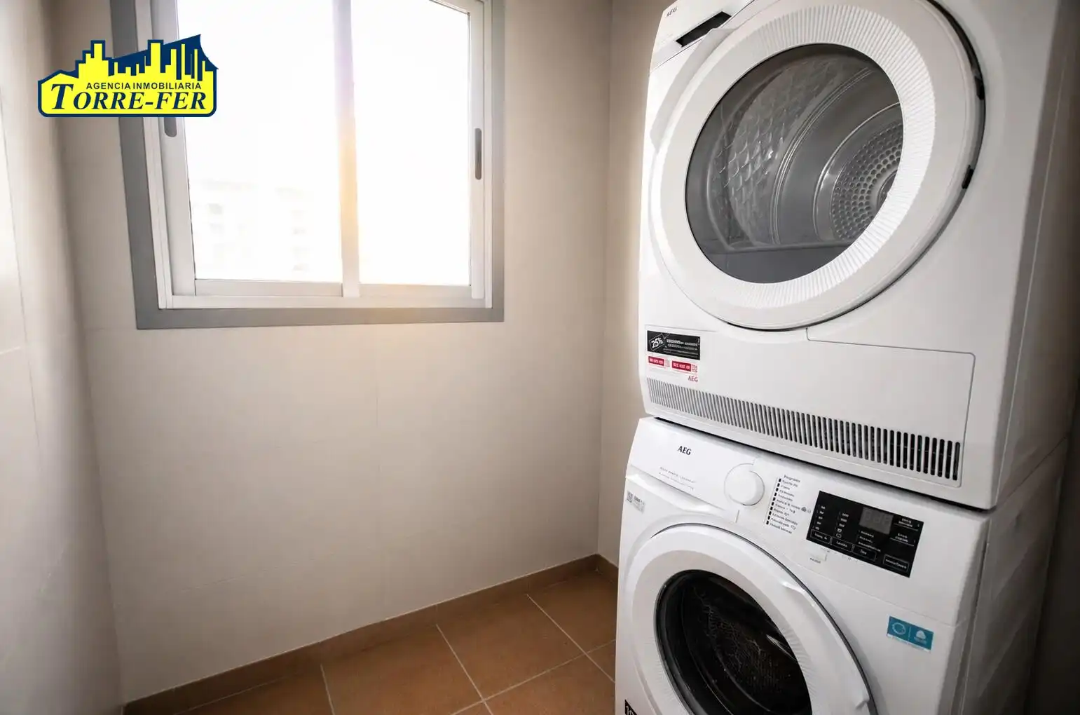 Pis en venda en Almería amb Aire condicionat, Jardí privat i Parquet