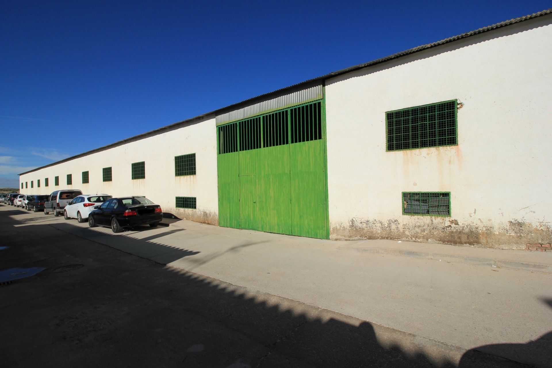 Vista exterior de Nau industrial en venda en Borox