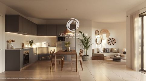 Foto 4 de Apartamento en venta en Av. San Francisco, Los Cristianos, Arona