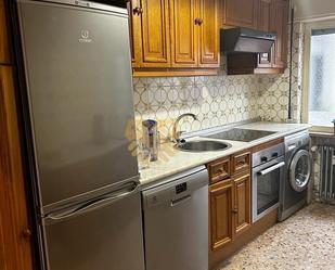 Kitchen of Flat to rent in Salamanca Capital  with Heating and Balcony