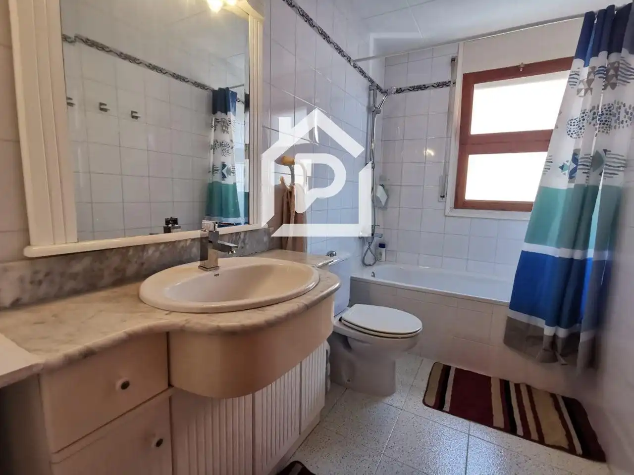 Badezimmer von Wohnung zur Miete in La Vila