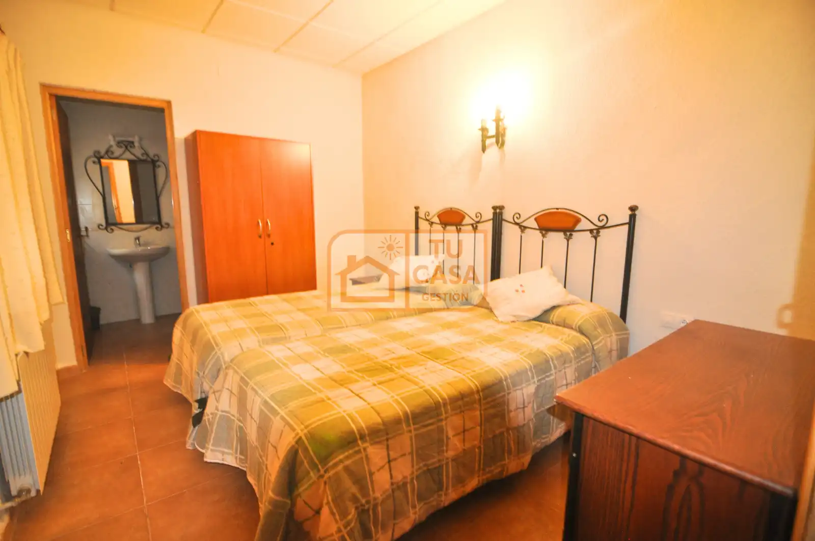 Habitación de Edificio en venta en Casar de Cáceres, Cáceres