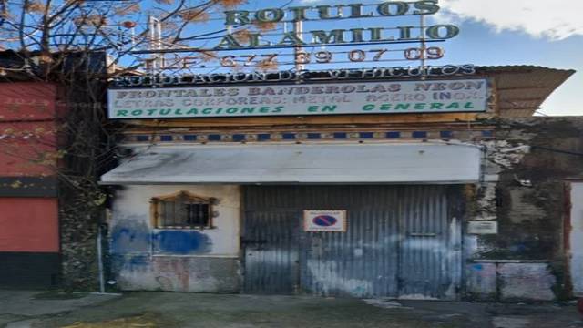 Terreno industrial en Venta en Calle Medina y Galnares en San Jerónimo - La Bachillera