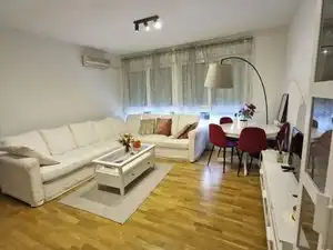 Flat for rent in Calle del Príncipe de Vergara, El Viso