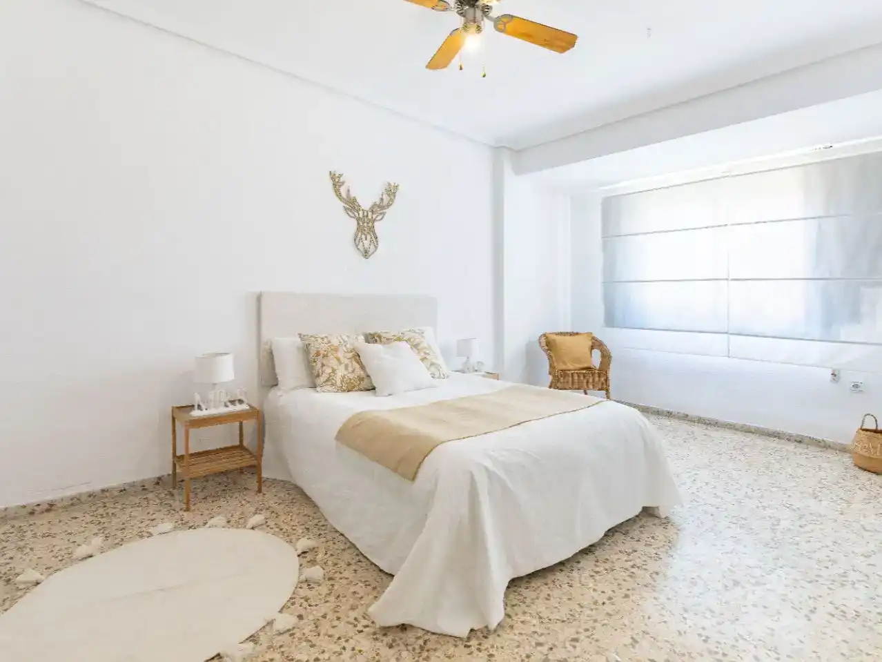 Schlafzimmer von Wohnung zum Verkauf in  Valencia Capital mit Balkon