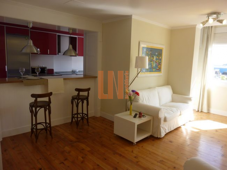 Living room of Flat to rent in A Coruña Capital   with Heating, Parquet flooring and Furnished