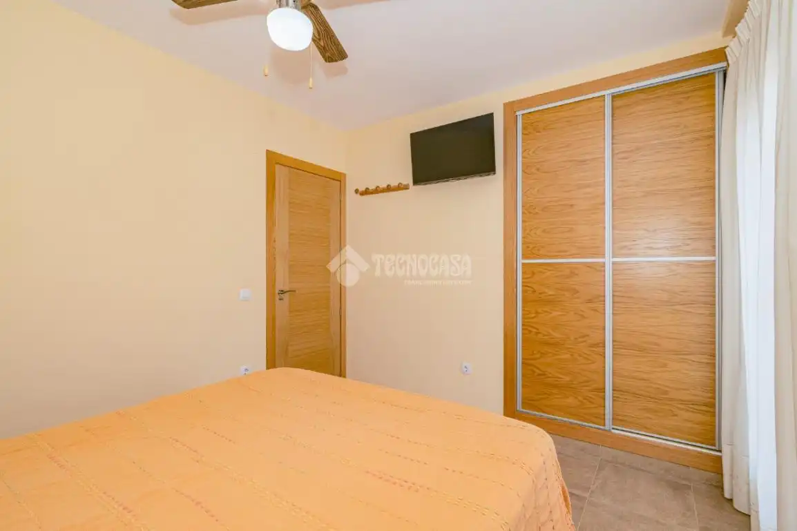 Habitación de Piso en venta en Lucena con Aire acondicionado y Amueblado