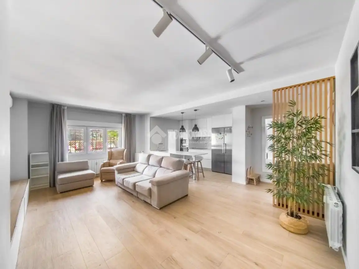 Sala de estar de Piso de alquiler en Madrid con Aire acondicionado, Calefacción y Trastero