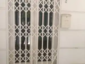 Terrassa de Local en venda en Roquetas de Mar amb Parquet