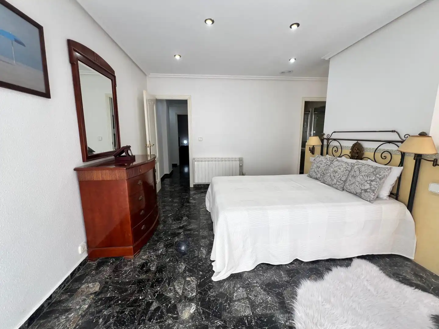 Habitación de Piso de alquiler en Elche / Elx con Aire acondicionado y Amueblado