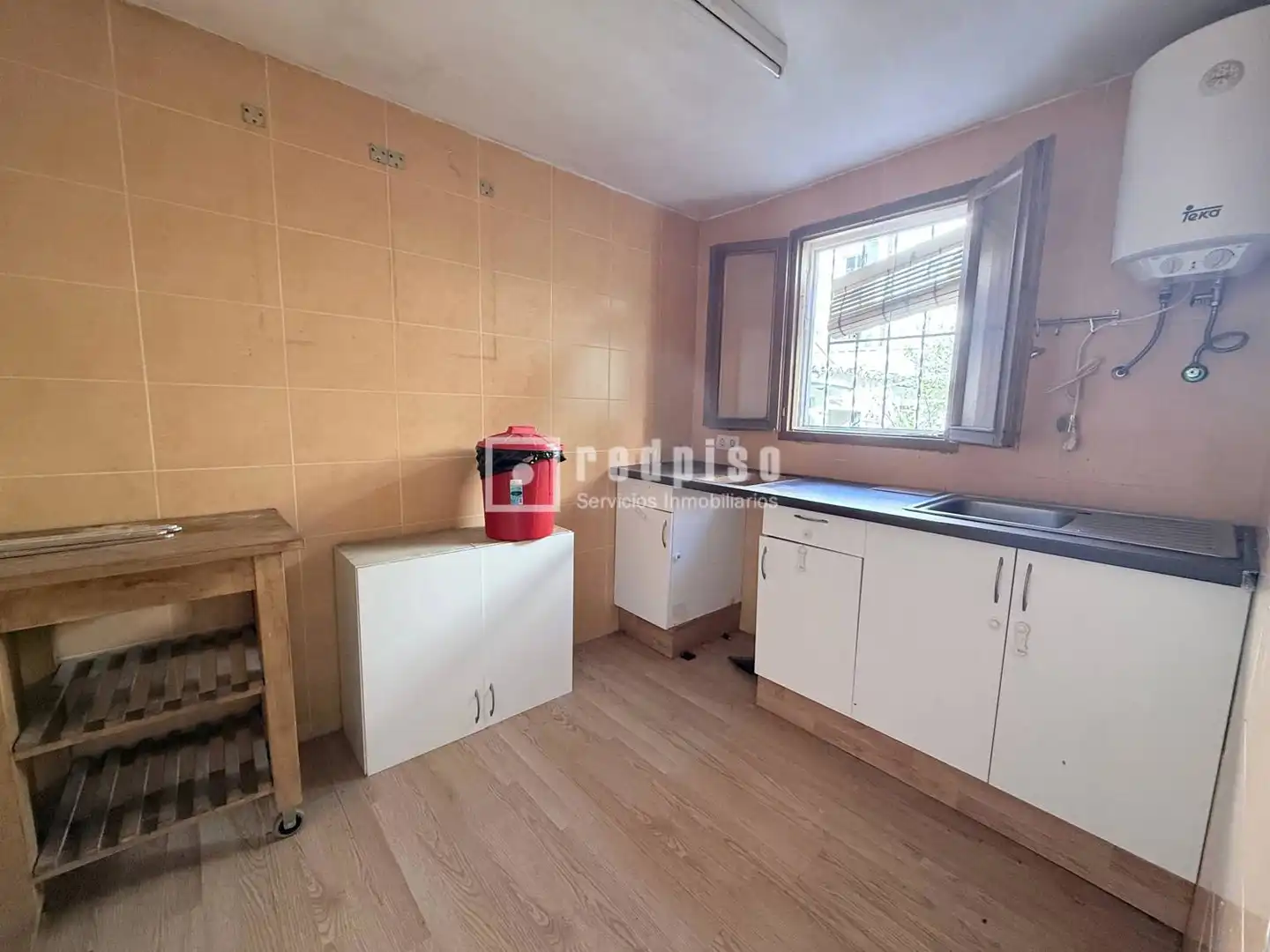 Cuina de Casa o xalet en venda en Madrid