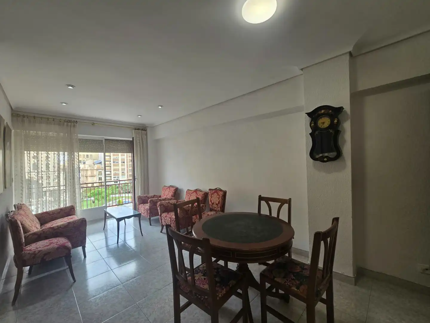 Appartement avec terrasse à louer à Plaça Cardona Vives, imagen 3