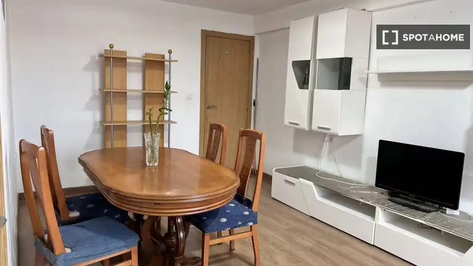 Dining room of Flat for rent in Valencia  with Air Conditioner, Heating and Furnished