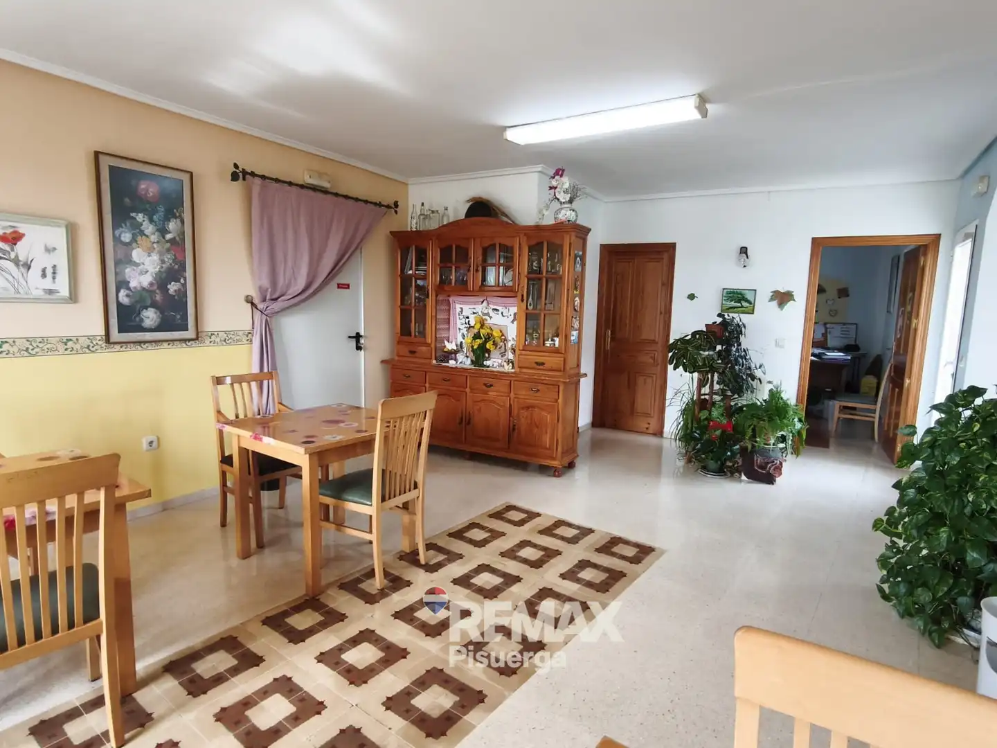 Sala de estar de Edificio en venta en Pozoantiguo