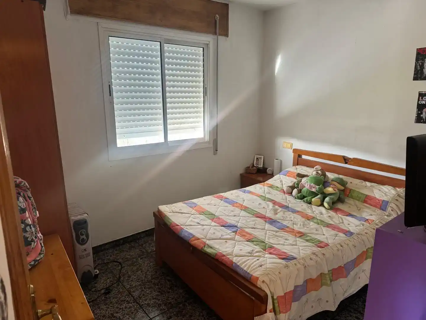 Dormitori de Casa adosada en venda en As Nogais  amb Jardí privat, Traster i Moblat