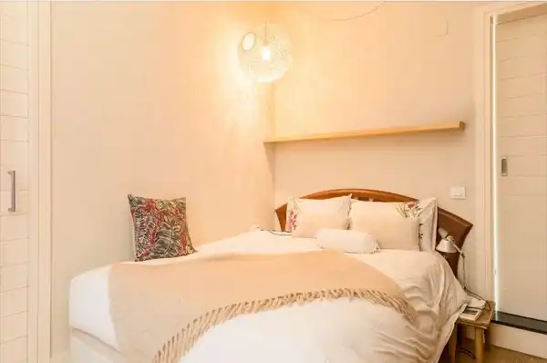 Schlafzimmer von Erdgeschoss zum Verkauf in Barcelona mit Klimaanlage, Heizung und Parkett