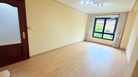 Photo 2 of Flat for rent in HUCA - La Cadellada, Oviedo