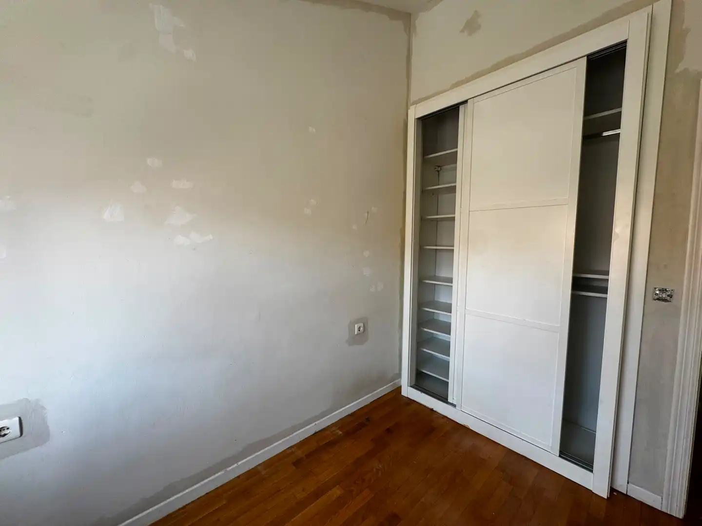 Dormitori de Casa o xalet de lloguer en Alicante / Alacant amb Aire condicionat, Jardí privat i Parquet