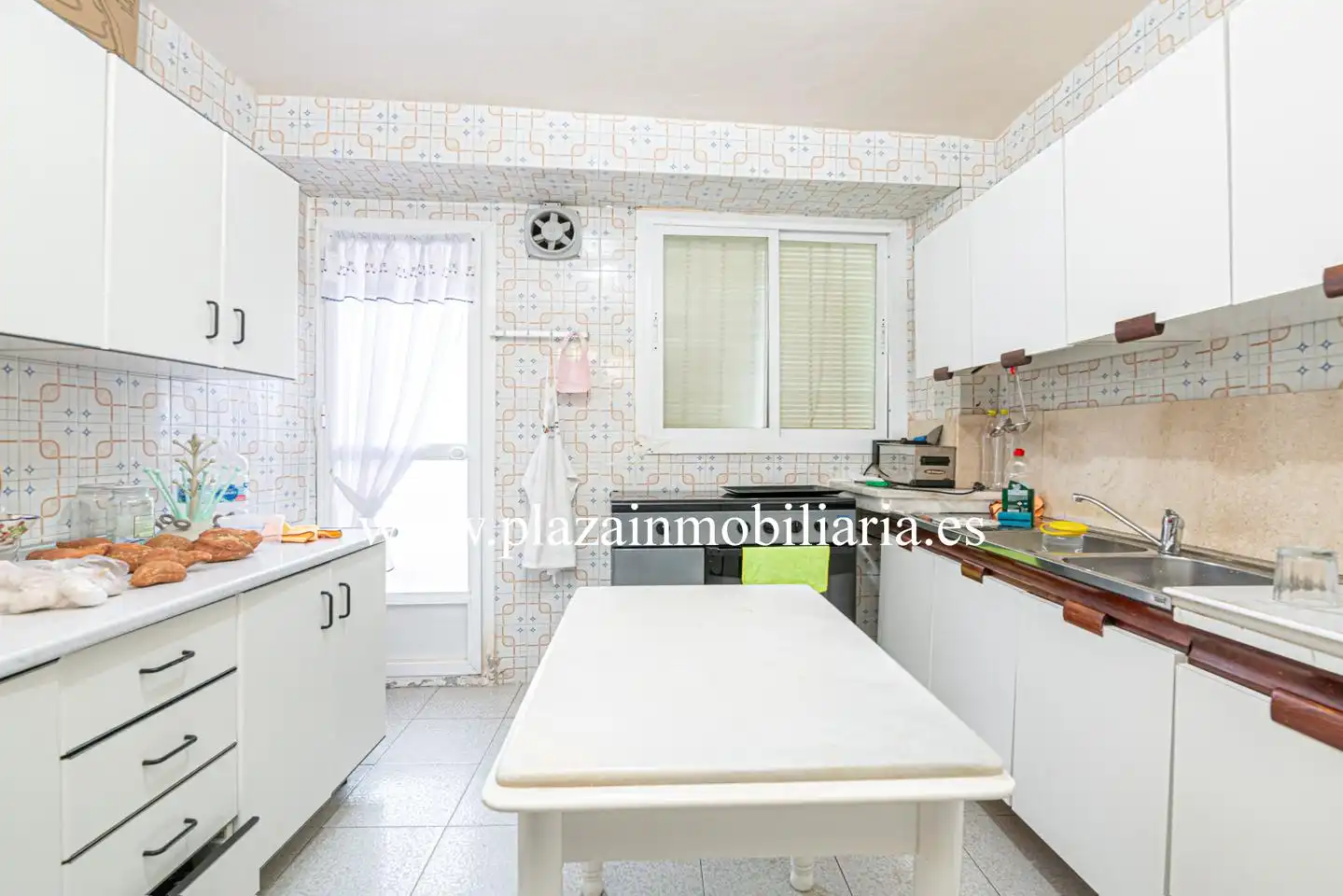Kitchen of Houses for sale in Lucena  with Storage room