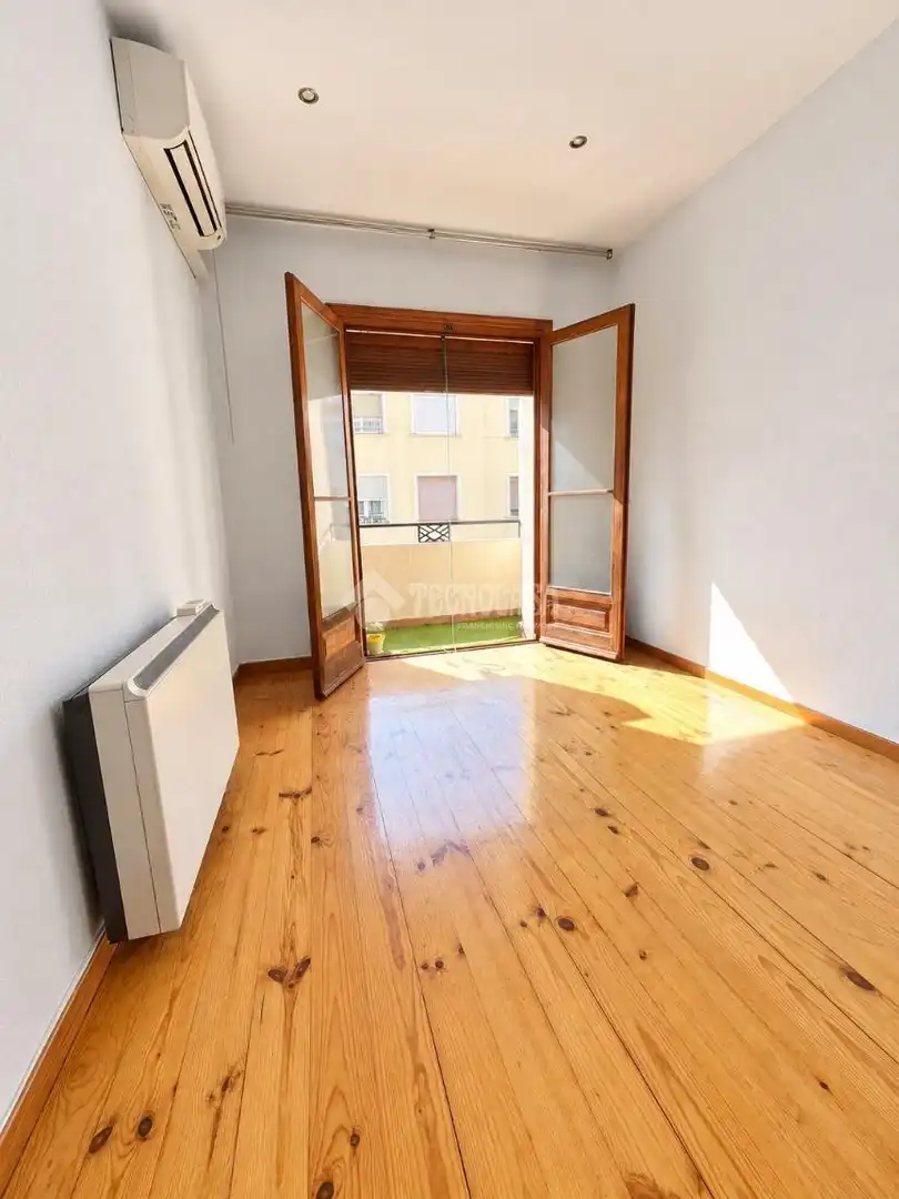 Habitación de Piso en venta en Zaragoza con Aire acondicionado, Calefacción y Parquet