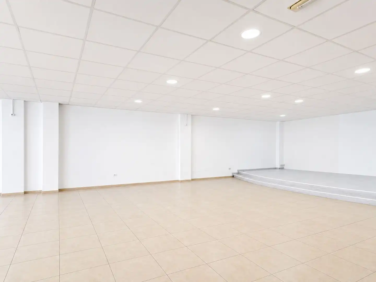 Local en venta en Granadilla de Abona con Alarma