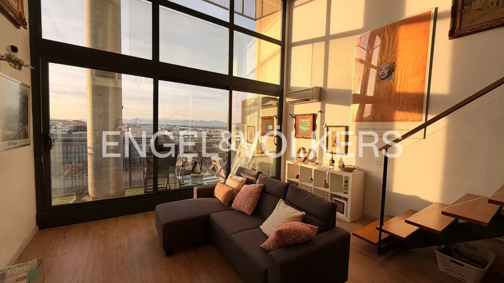 Living room of Lofts for rent in San Sebastián de los Reyes  with Air Conditioner, Heating and Parquet flooring