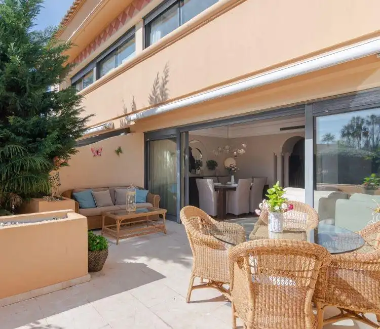 Dúplex amb piscina en venda a Nueva Andalucía, imagen 13