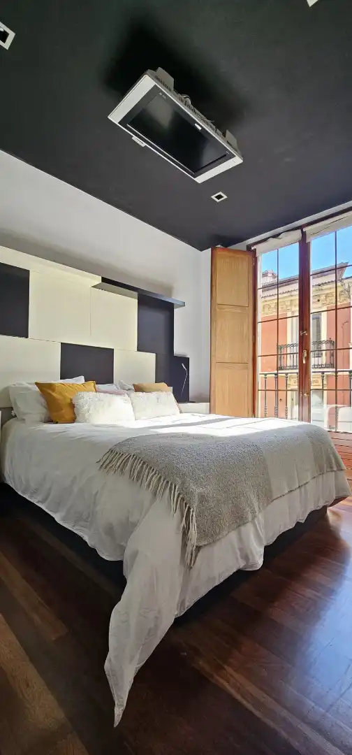 Habitación de Piso en venta en Bilbao  con Calefacción, Parquet y Trastero