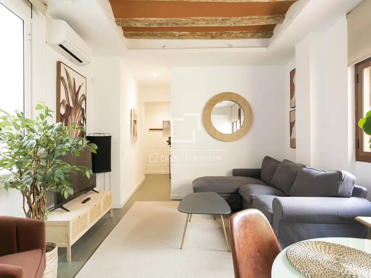 Living room of Flat for sale in Barcelona  with Air Conditioner, Terrace and Furnished