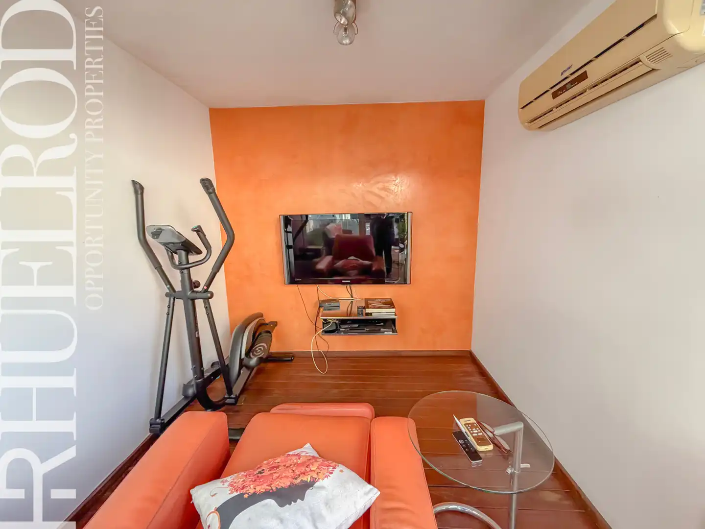 Sala d'estar de Casa adosada en venda en Granollers amb Aire condicionat, Calefacció i Parquet