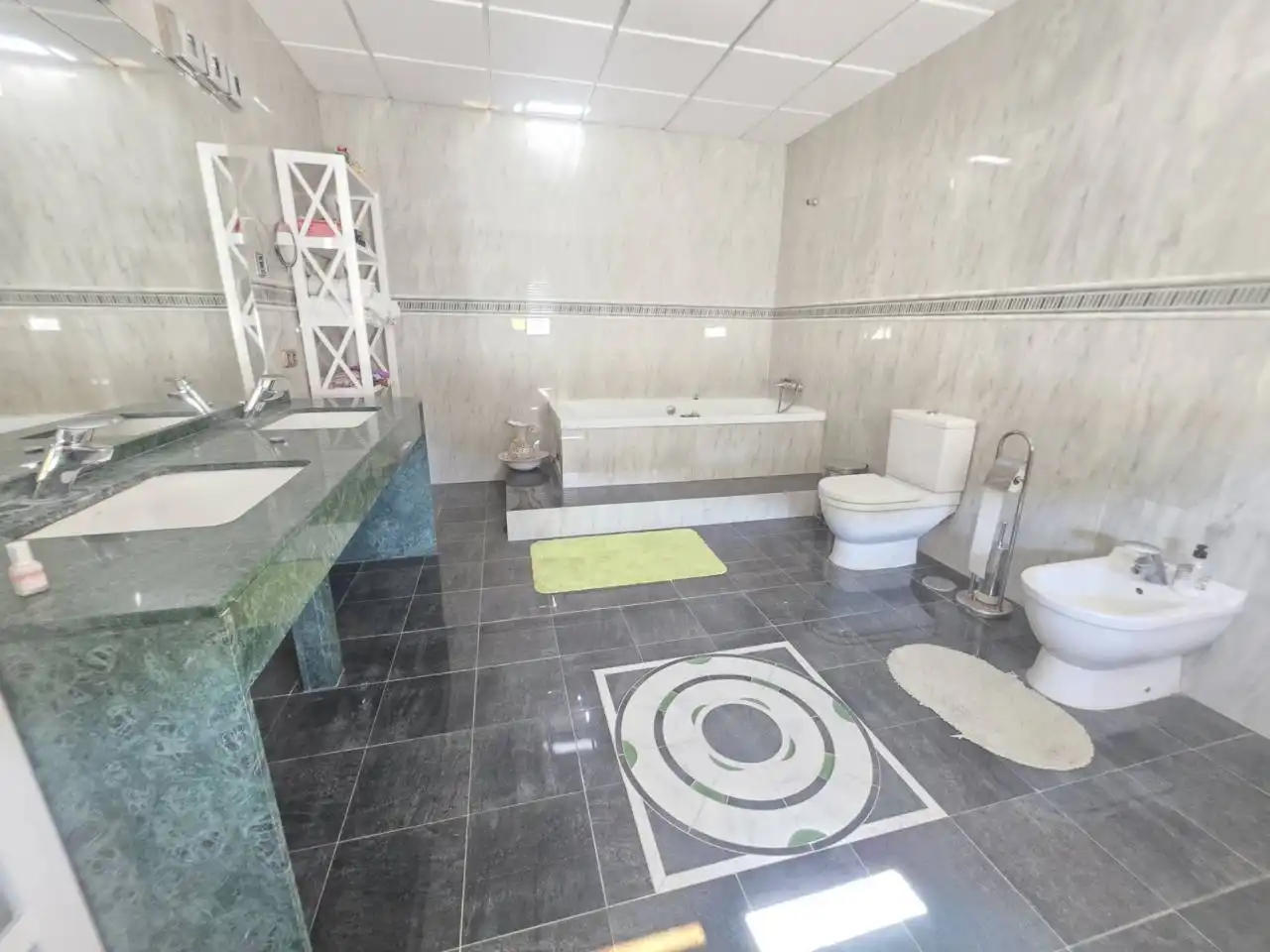 Bathroom of Houses for sale in Chiclana de la Frontera  with Terrace and Swimming Pool