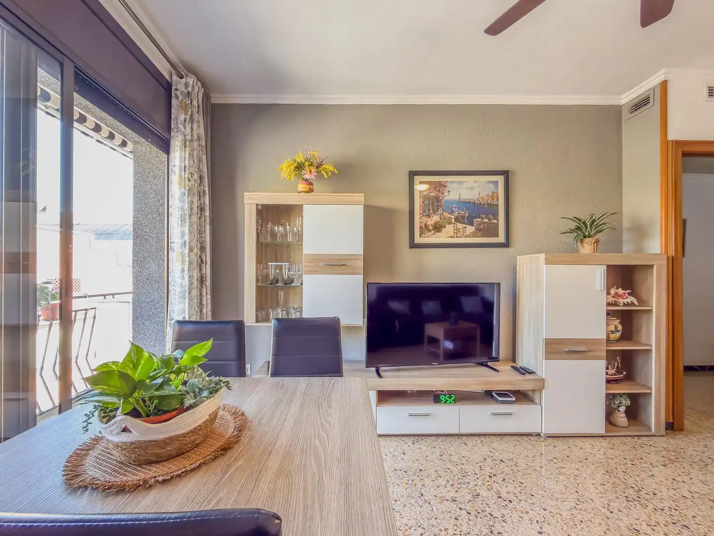 Sala de estar de Piso en venta en Terrassa con Aire acondicionado, Calefacción y Balcón