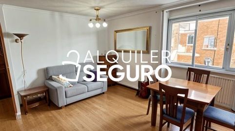 Foto 5 de Piso de alquiler en De Cartaya, Campamento, Madrid Capital