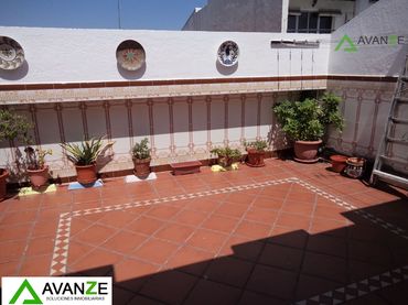 Casa con balcón en venta en Muza