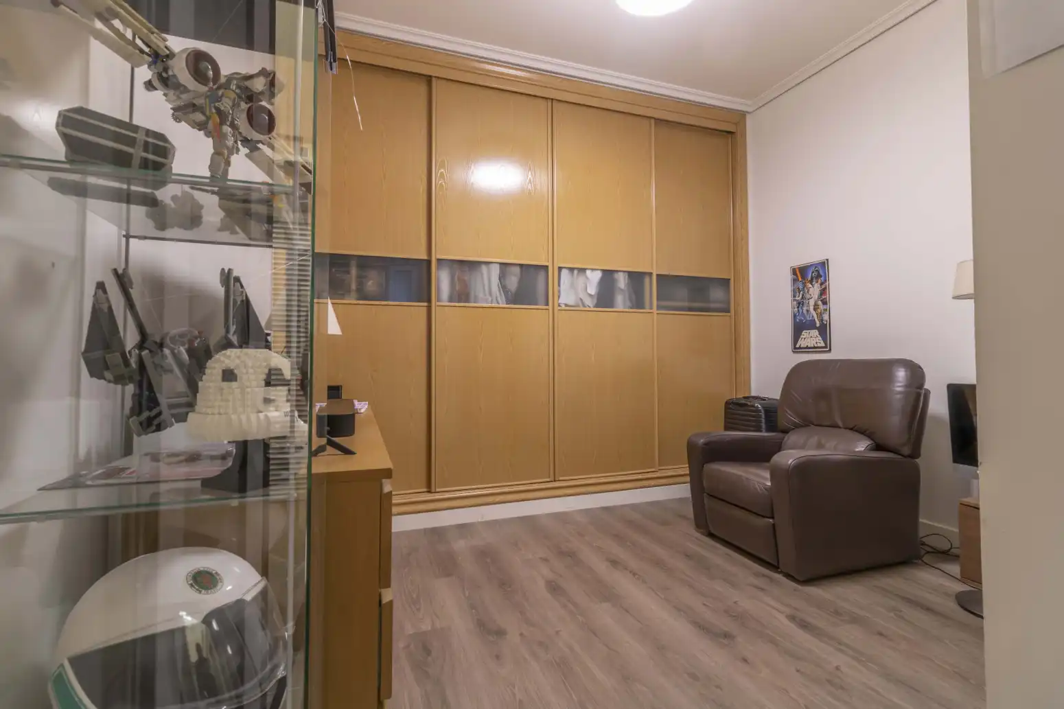 Bedroom of Flat for sale in Sevilla  with Air Conditioner, Heating and Balcony