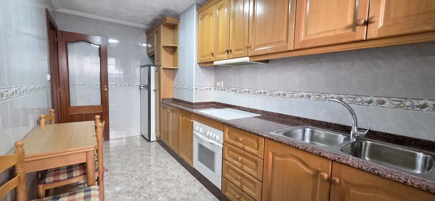 Piso de alquiler en Camí dels Magros - Casablanca