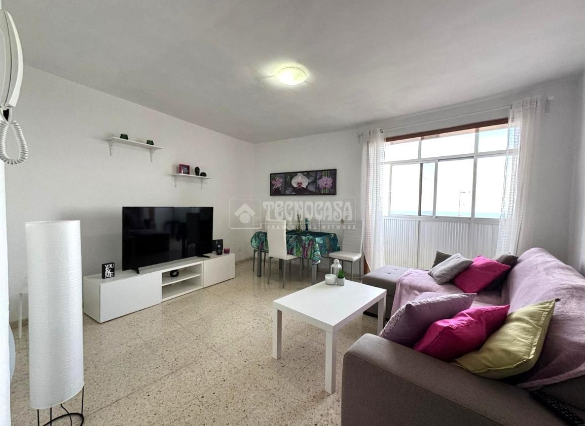 Living room of Flat for sale in  Santa Cruz de Tenerife Capital