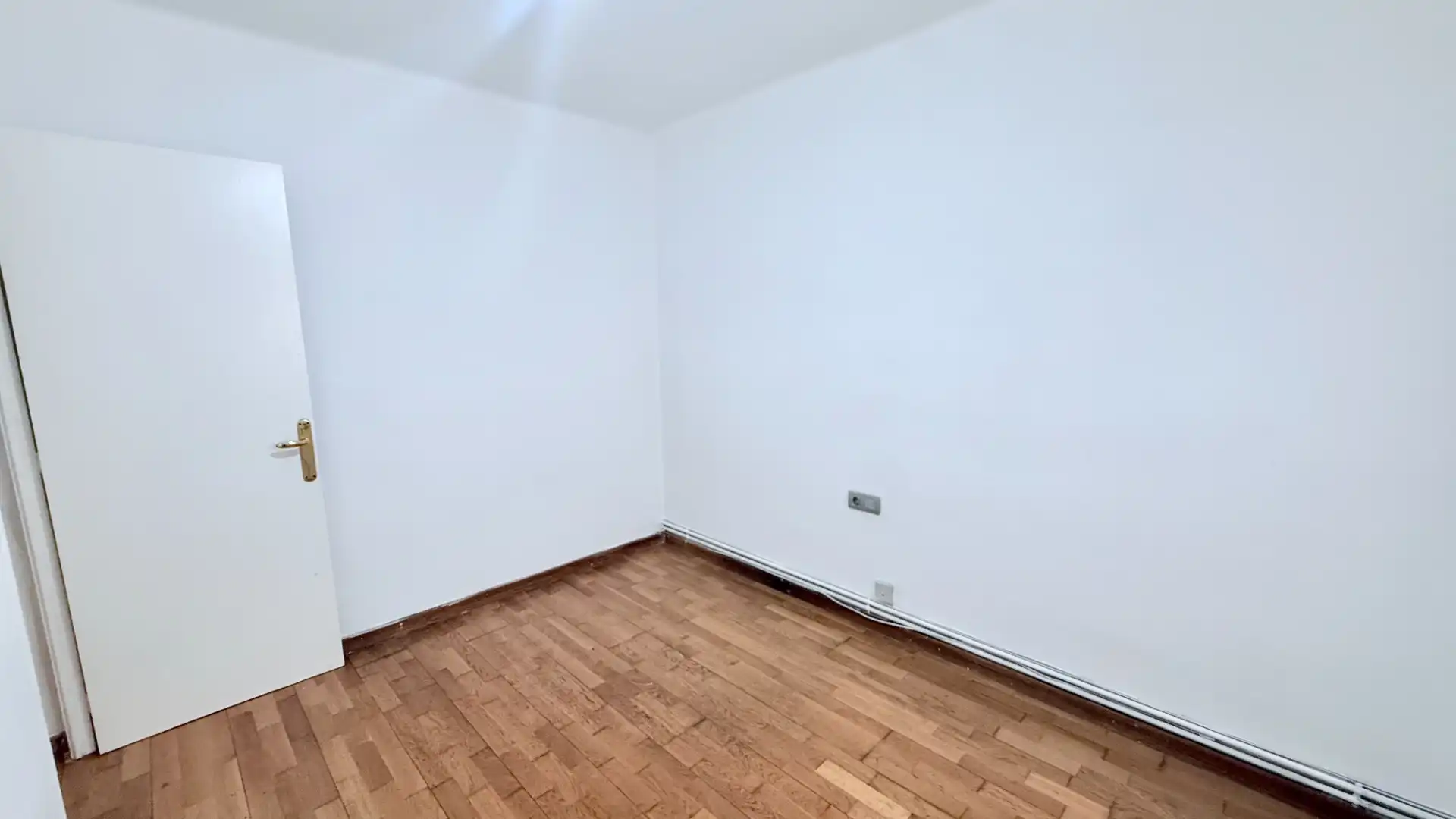 Piso en venta en Manresa con Calefacción, Parquet y Balcón