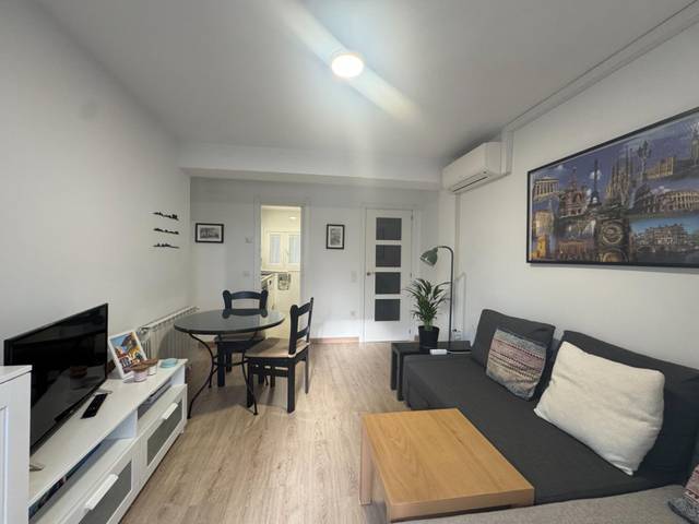 Piso en Alquiler en Valdezarza