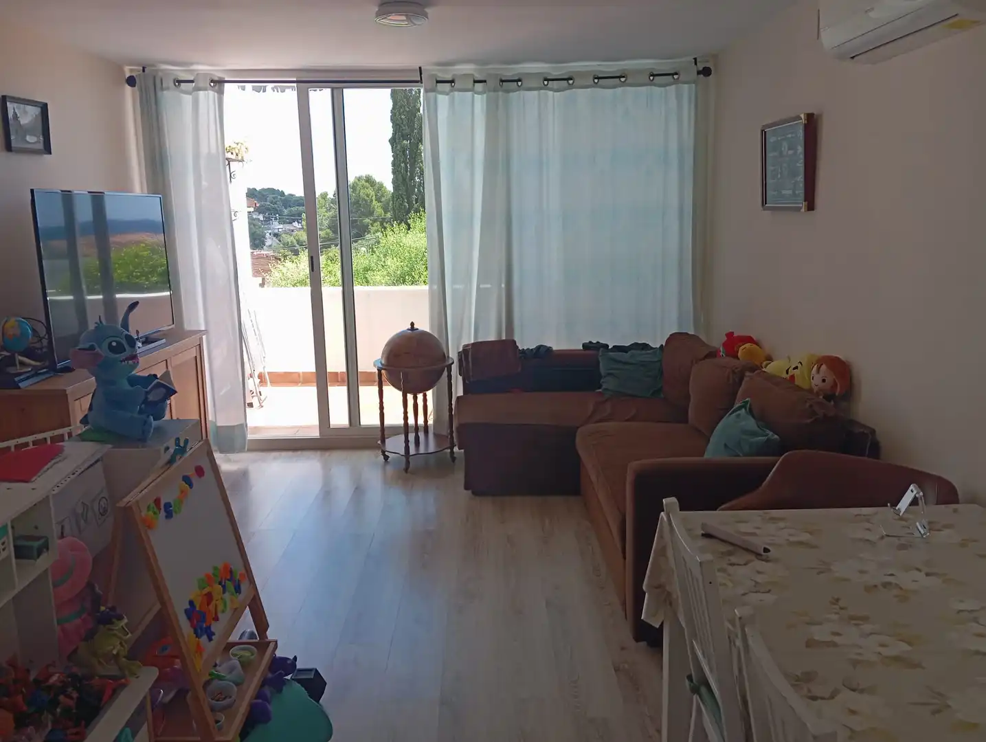 Sala d'estar de Casa o xalet en venda en Tarragona amb Aire condicionat, Terrassa i Moblat