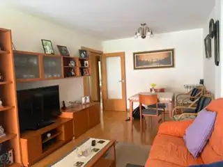 Sala de estar de Piso en venta en Sant Feliu de Llobregat con Calefacción, Parquet y Balcón